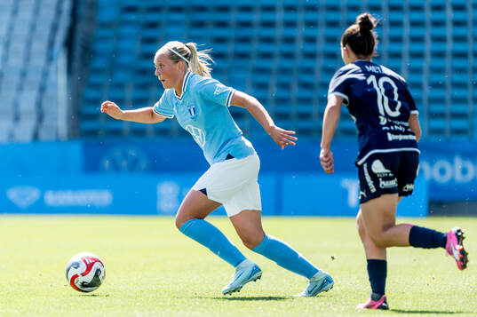 Malmö FFs Petronella Winblad och IFK Kalmars Valentina