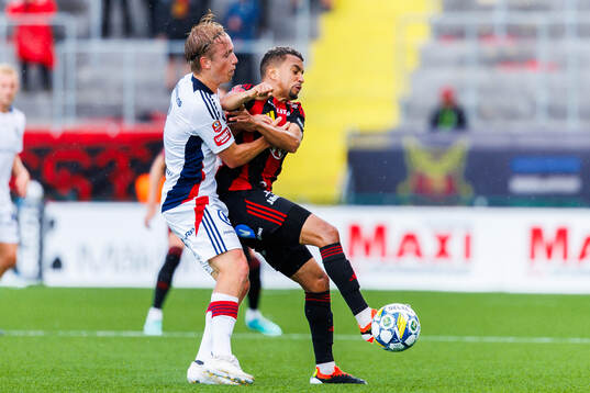 Östers David Seger och Östersunds Erick Brendon Pinheiro