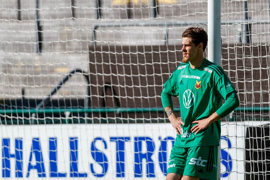 Östersunds målvakt Adam Benediktsson