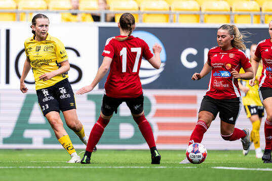 Elfsborgs Ellen Nilsson och Tjust IFs Fannie Stenström