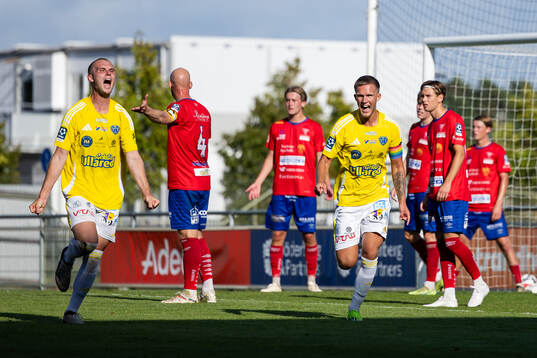 Falkenbergs Tim Stålheden jublar