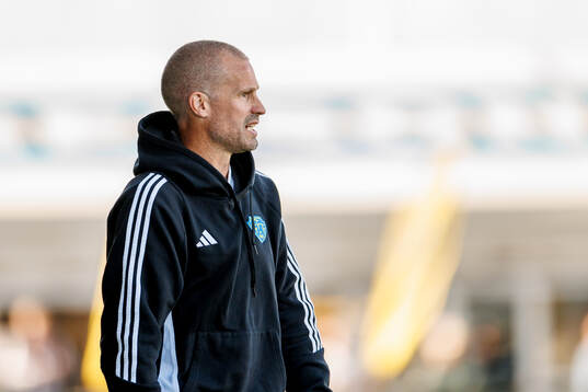 Falkenbergs tränare Christoffer Andersson