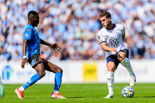 Halmstads Blair Sebastian Turgott och Malmö FFs Gabriel