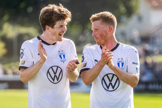 Malmö FFs Hugo Bolin och Anders Christiansen jublar