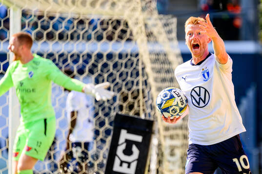 Malmö FFs Anders Christiansen reagerar
