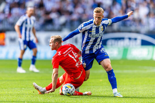 Värnamos Gustav Engvall och IFK Göteborgs Oscar Wendt