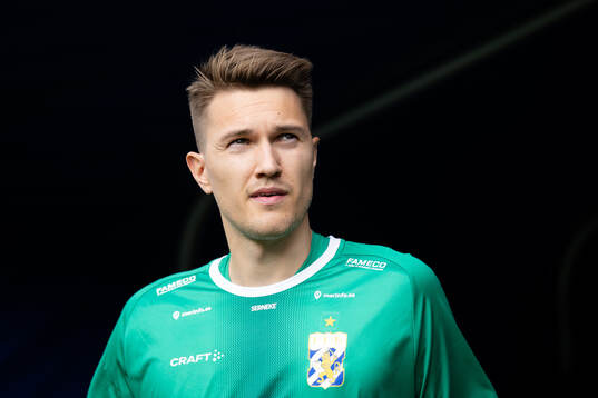 IFK Göteborgs målvakt Jacob Karlström innan andra