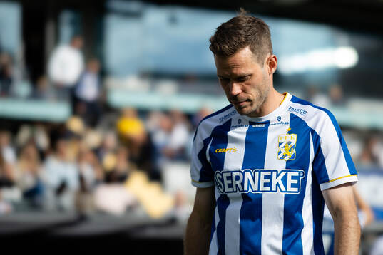IFK Göteborgs Emil Salomonsson innan fotbollsmatchen i