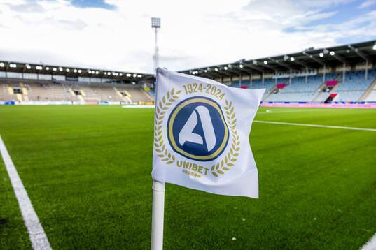 Hörnflagga på Platinumcars Arena
