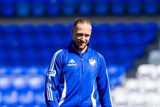 IFK Norrköpings Kevin Höög Jansson på uppvärmningen