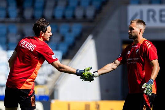 IFK Norrköpings målvakt David Mitov Nilsson och Oscar