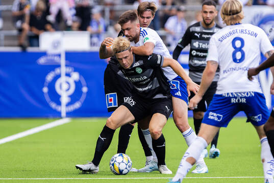 Västerås Herman Magnusson och IFK Norrköpings Tim Prica