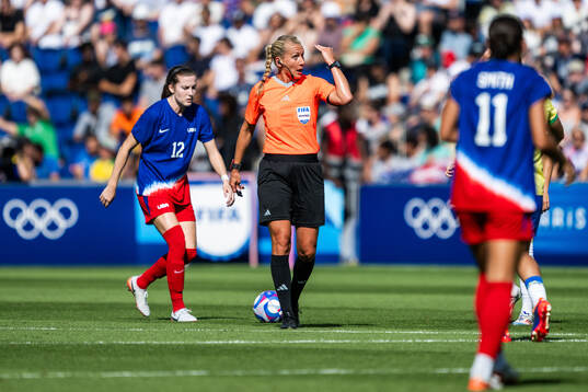 Referee Tess Olofsson in the women’s football final