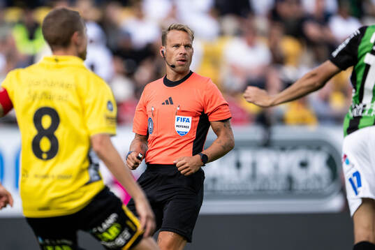 Domare Kristoffer Karlsson