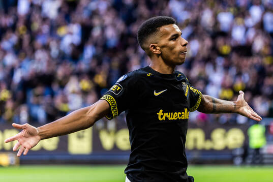 AIKs Rui Manuel Muati Modesto jublar