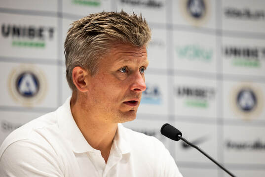 AIKs tränare Mikkjal Thomassen