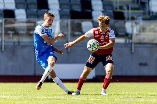 IK Oddevolds Gustav Forssell och Sandvikens IFs Ludwig
