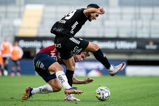 Örgrytes Isak Dahlqvist och Örebros Ahmed Yasin