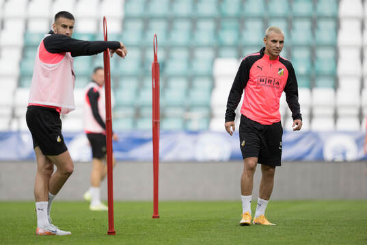Srdjan Hrstic and Ali Youssef of Häcken