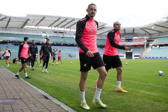 Amor Layouni and Ali Youssef of Häcken