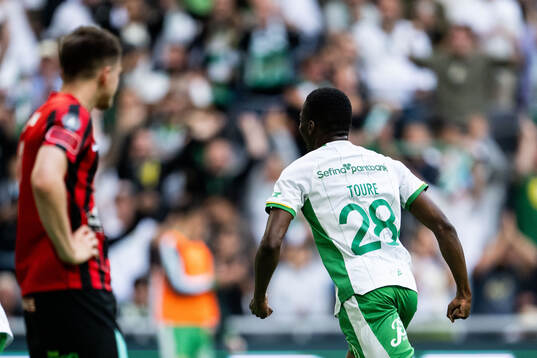 Hammarbys Bouzomana Toure jublar