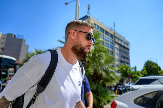 Bläddra bland fler bilder av Football, UEFA Champions League, Malmö FF, Arrival 