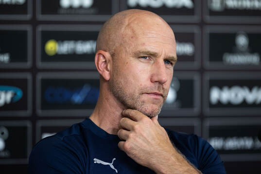 Head coach Henrik Rydström