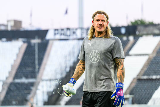 Goalkeeper Johan Dahlin of Malmö FF