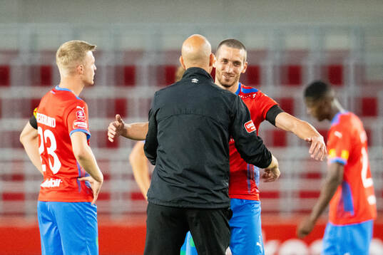 Helsingborgs Arian Kabashi och Degerfors assisterande