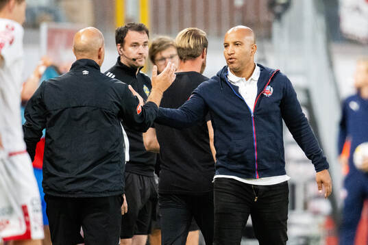Helsingborgs tränare Kleber Saarenpää och Degerfors