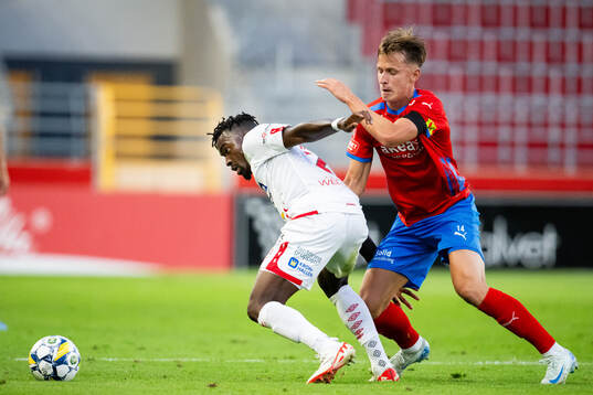 Helsingborgs Lukas Kjellnäs och Degerfors Mamadouba Diaby