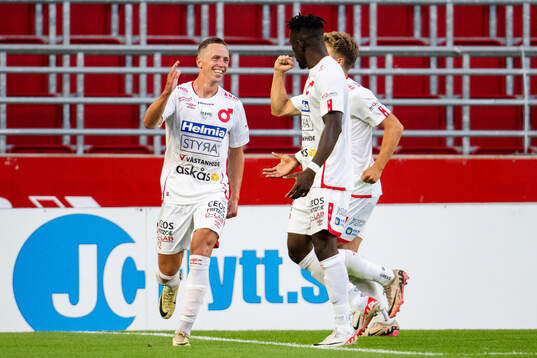 Degerfors Erik Lindell jublar