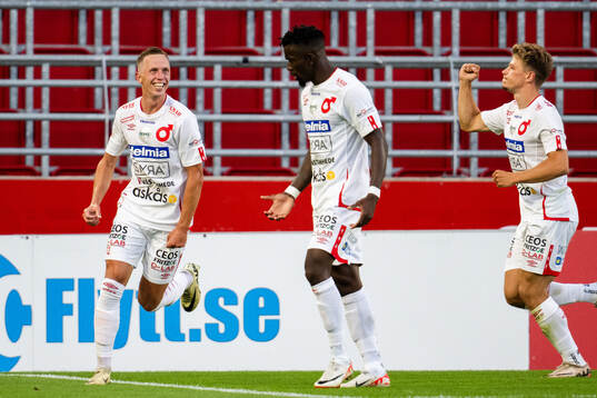 Degerfors Erik Lindell jublar