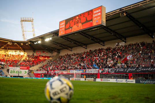 Helsingborgs supportrar hyllar minnet av tidigare