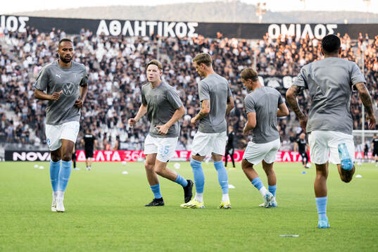 Isaac Kiese Thelin and  Nils Zätterström of Malmö FF