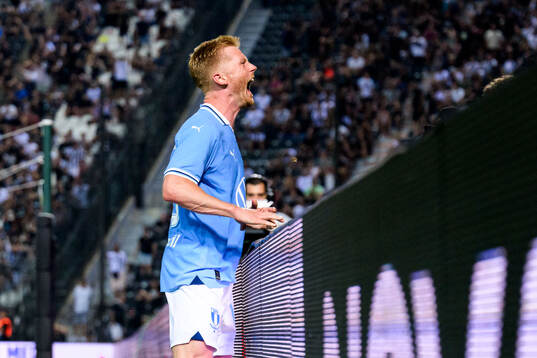 Anders Christiansen of Malmö FF celebrates