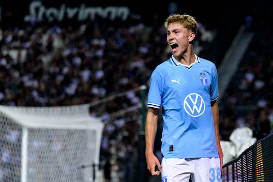 Hugo Bolin of Malmö FF celebrates
