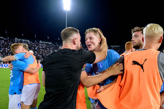 Nils Zätterström of Malmö FF celebrates with team mates