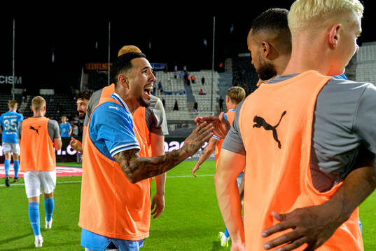Sergio Pena of Malmö FF celebrates