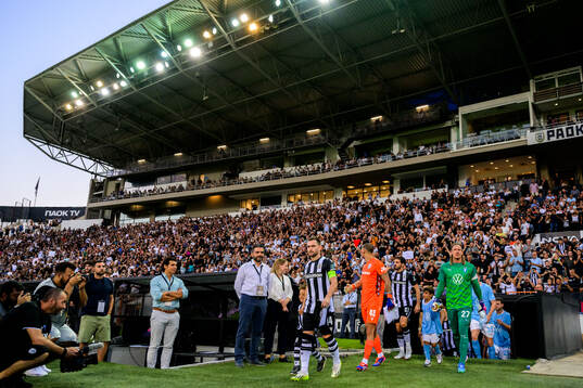 Andrija Zivkovic of PAOK and goalkeeper Johan Dahlin of