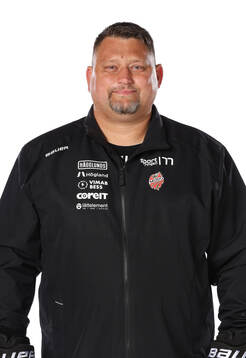 MoDos tränare Mattias Karlin