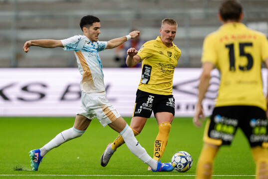 Niko Jankovic of Rijeka and Per Frick of Elfsborg