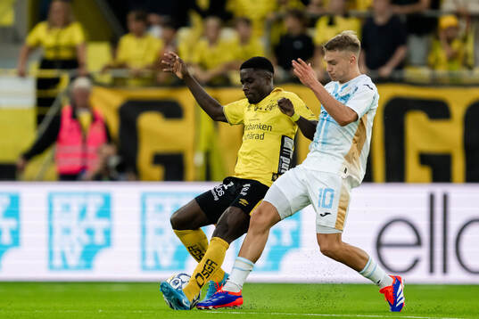 Michael Baidoo of Elfsborg and Toni Fruk of Rijeka