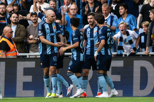 Besard Sabovic of Djurgården celebrates with team mates
