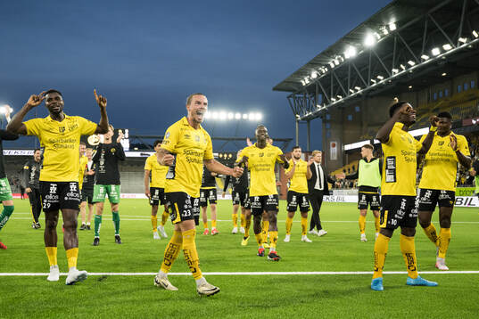 Niklas Hult of Elfsborg celebrates
