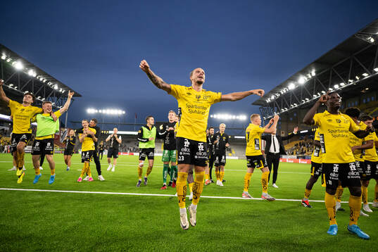 Niklas Hult of Elfsborg celebrates