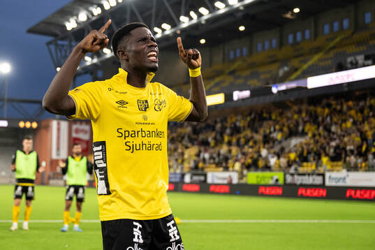 Michael Baidoo of Elfsborg celebrates
