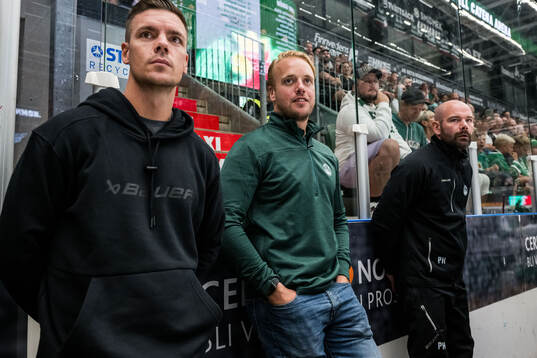 Rögles sportchef Hampus Sjöström och målvaktstränare