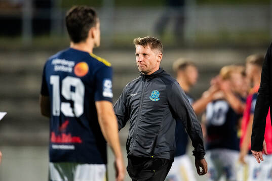 Lund BKs tränare Jussi Kontinen deppar
