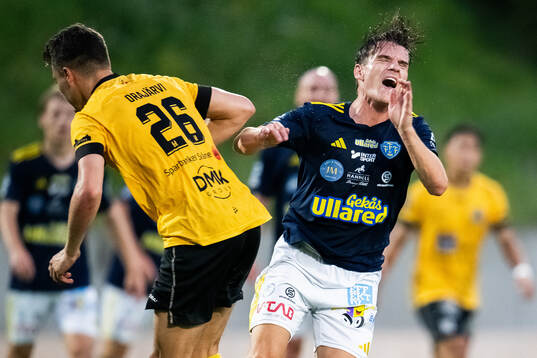Lund BKs Isak Orajärvi stoppar Falkenbergs FFs Oskar